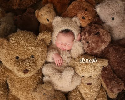 Shoot Type: Newborn - Chicaboo