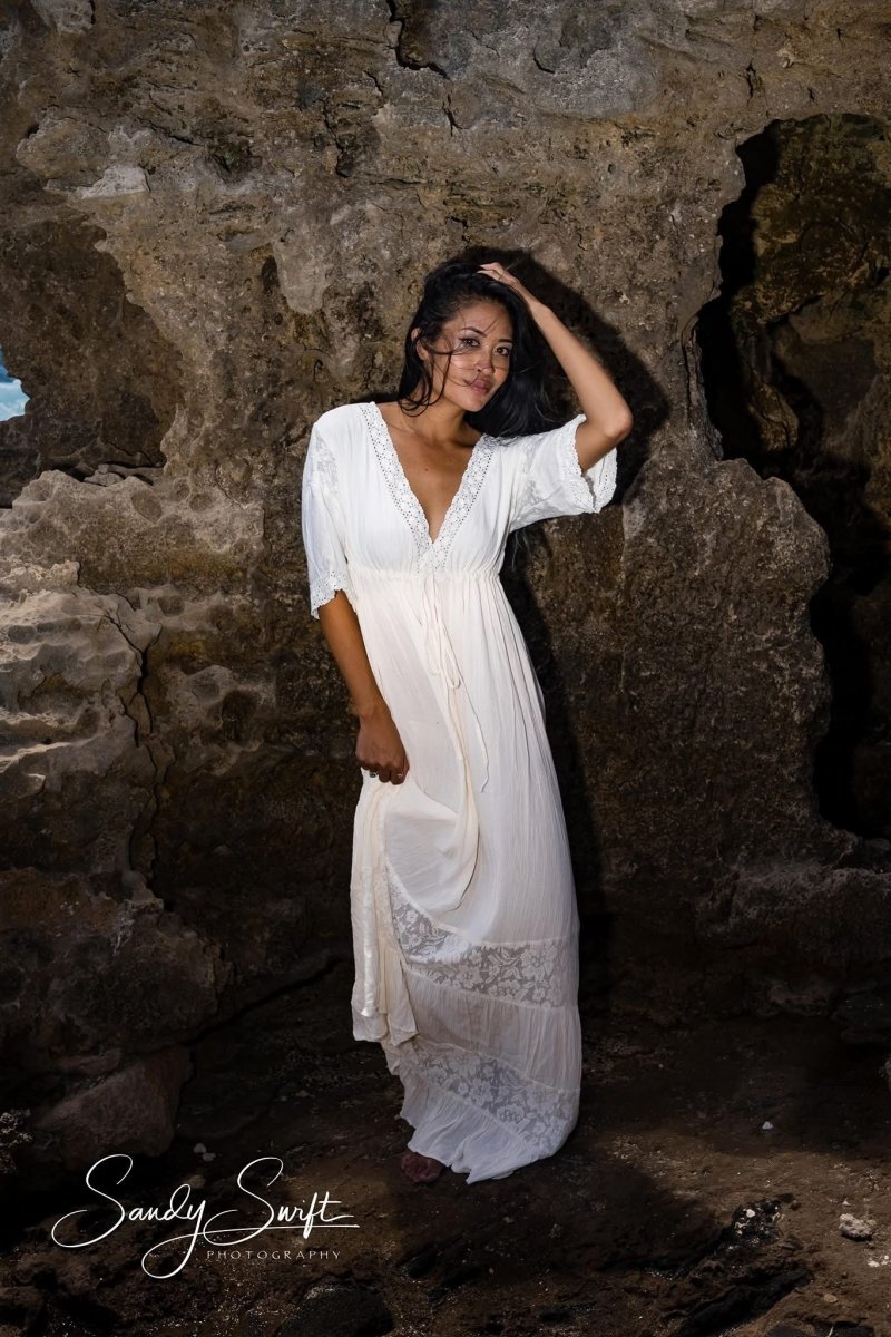 Poppy Maternity Photoshoot Dress | Vintage Cream Rayon V - Neck, Adjustable Tie Waist, One Size - Chicaboo